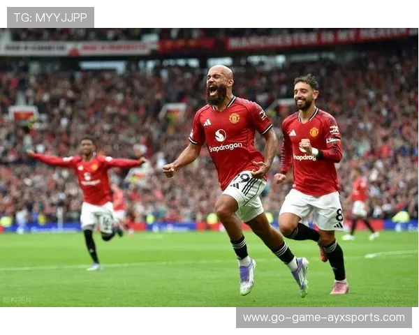 曼联被动反击频出，进攻组织亟待提升