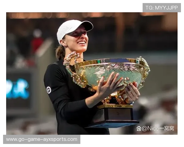 世界冠军笑着退赛