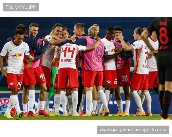 莱比锡红牛—格拉萨进球引发全场狂欢