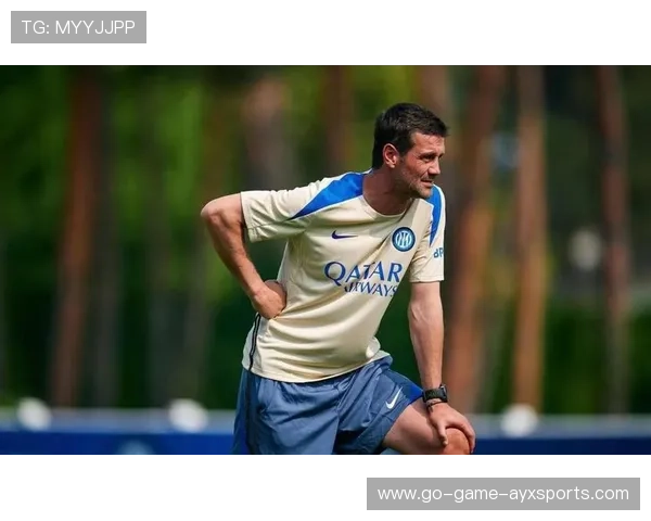 国际米兰疾跑训练：教练要求翼侧球员提升冲刺效率